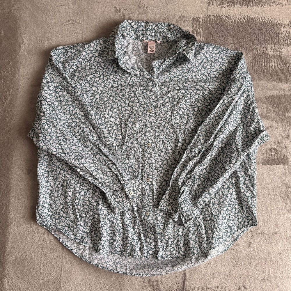 Victoria's Secret Floral Button Down Shirt Sage Green White Daisy‎ Print Size M